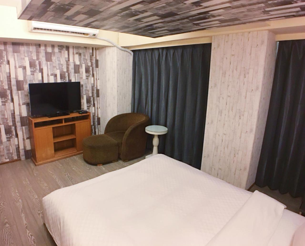 Love Hotel Тайбэй Экстерьер фото